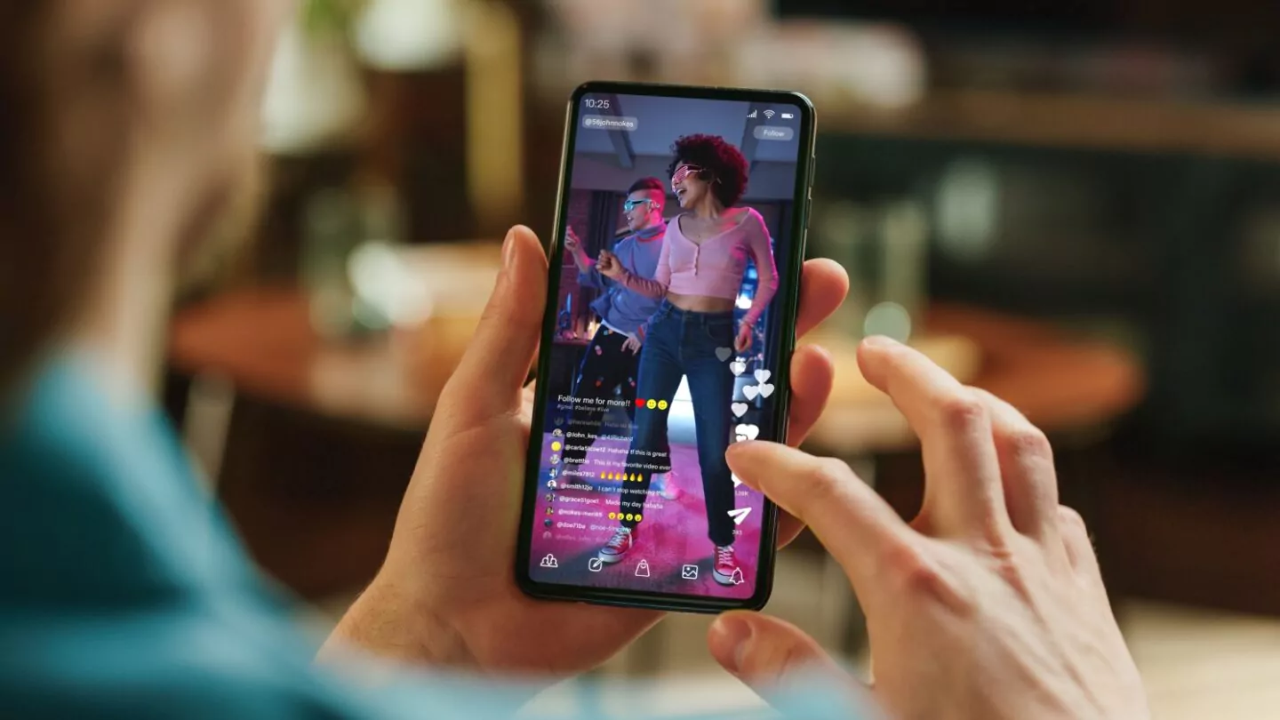 Viral TikTok Trends That Took Over the Internet in 2025